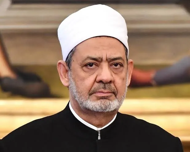 شيخ الأزهر يعزي الرئيس تبون في ضحايا حادث مؤسسة الطفولة المسعفة