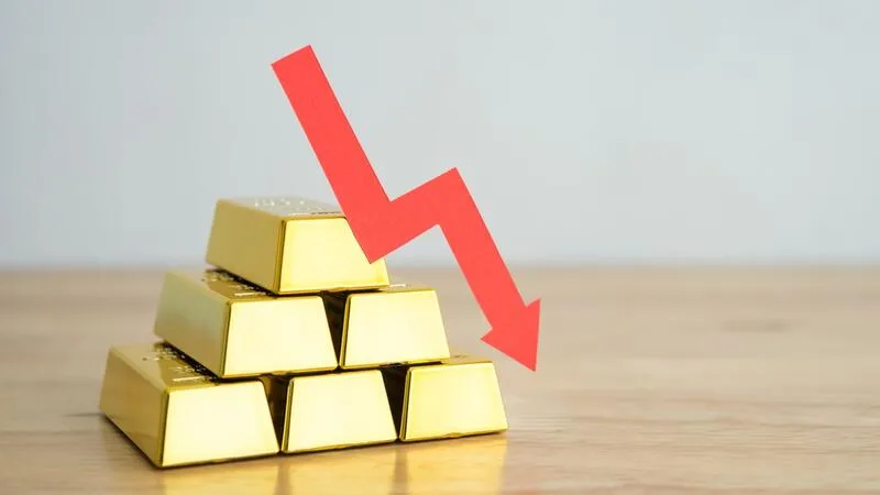 تراجع أسعار الذهب وسط توترات جيوسياسية بين واشنطن وطهران