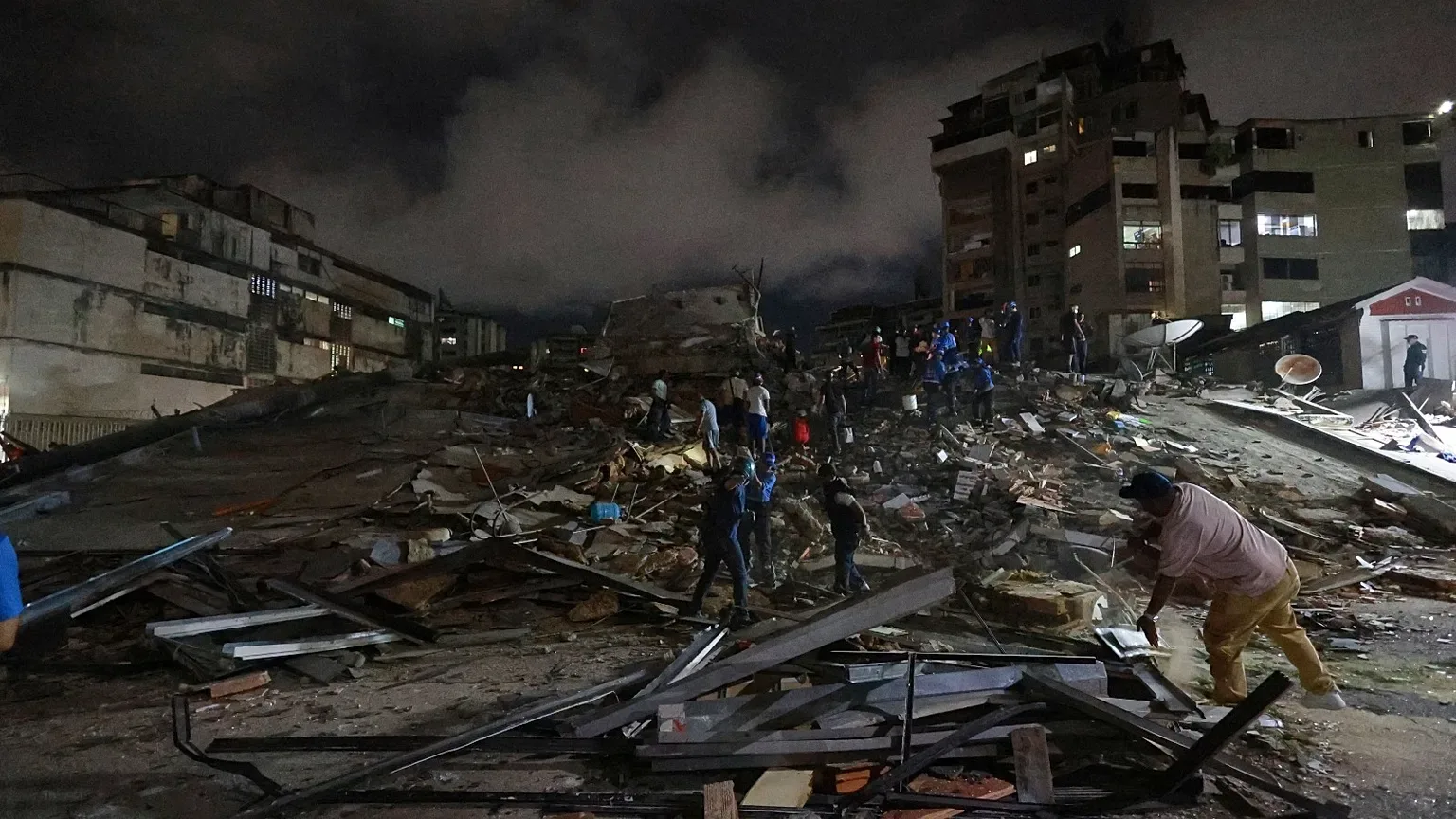زلزال فنزويلا: ارتفاع عدد الوفيات إلى 235 شخصا