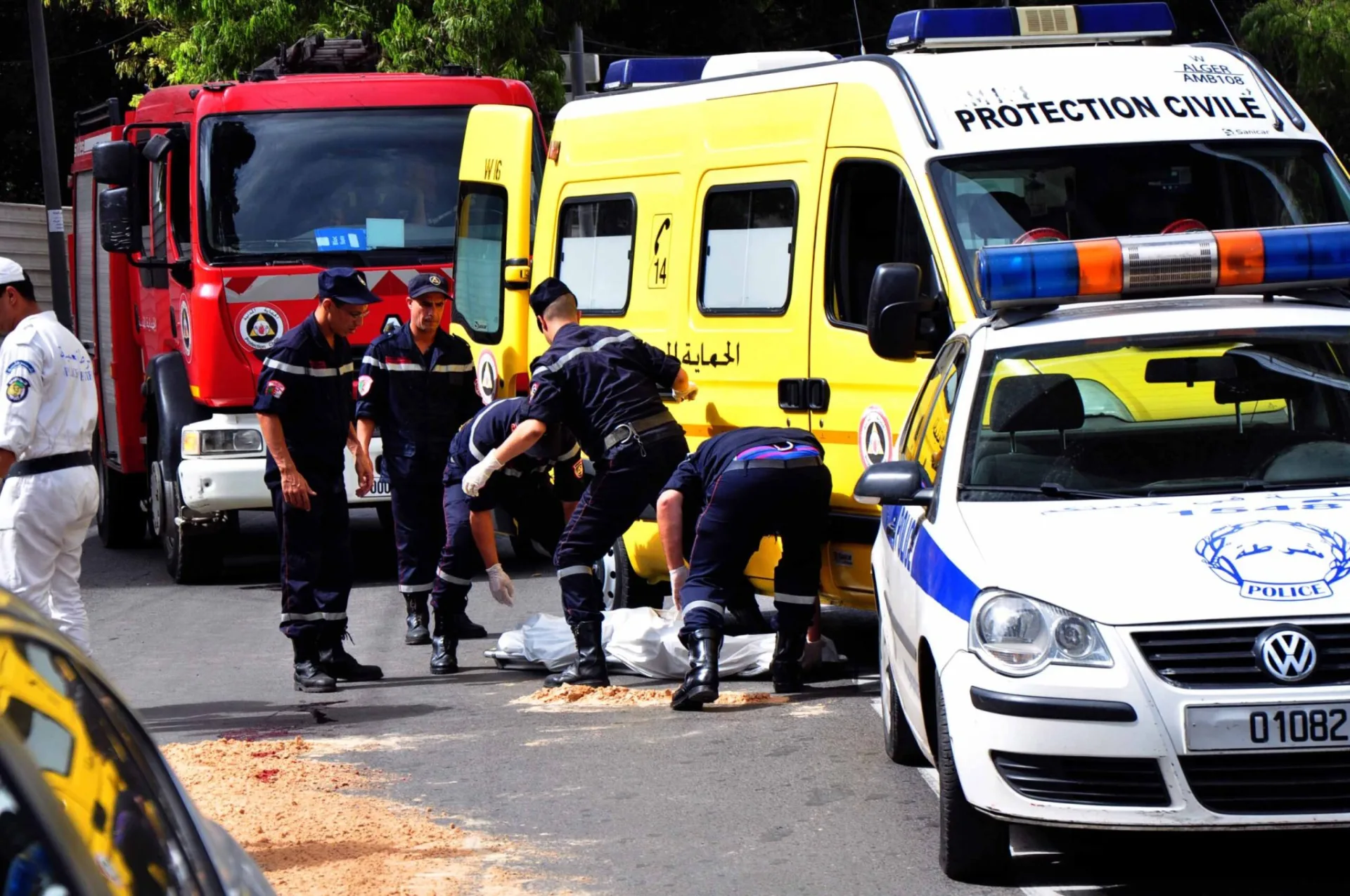 حادث مروري مأساوي يودي بحياة شابين في غليزان