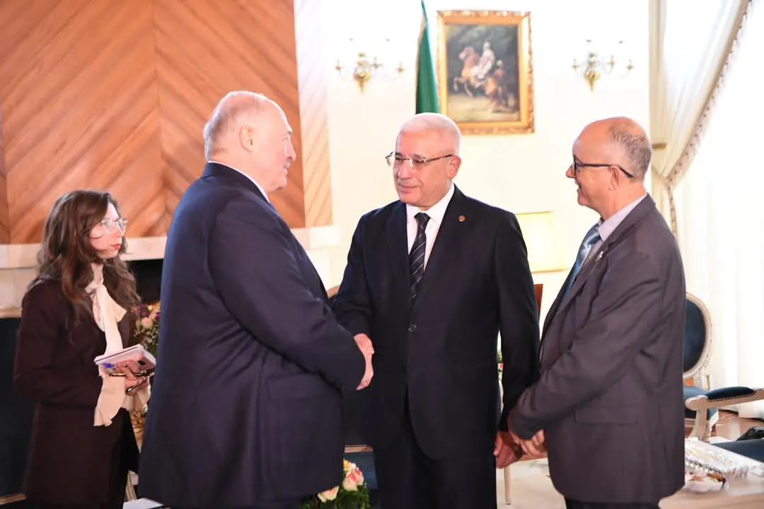 رئيس بيلاروسيا يستقبل الوزير الأول ورئيس المجلس الشعبي الوطني
