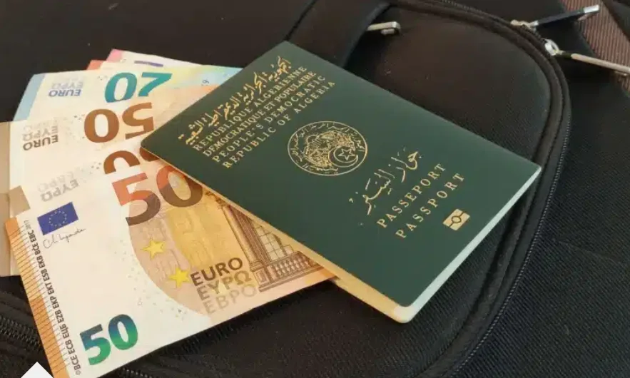 رئيس الجمهورية يصدر قرار هام بخصوص صرف منحة السفر