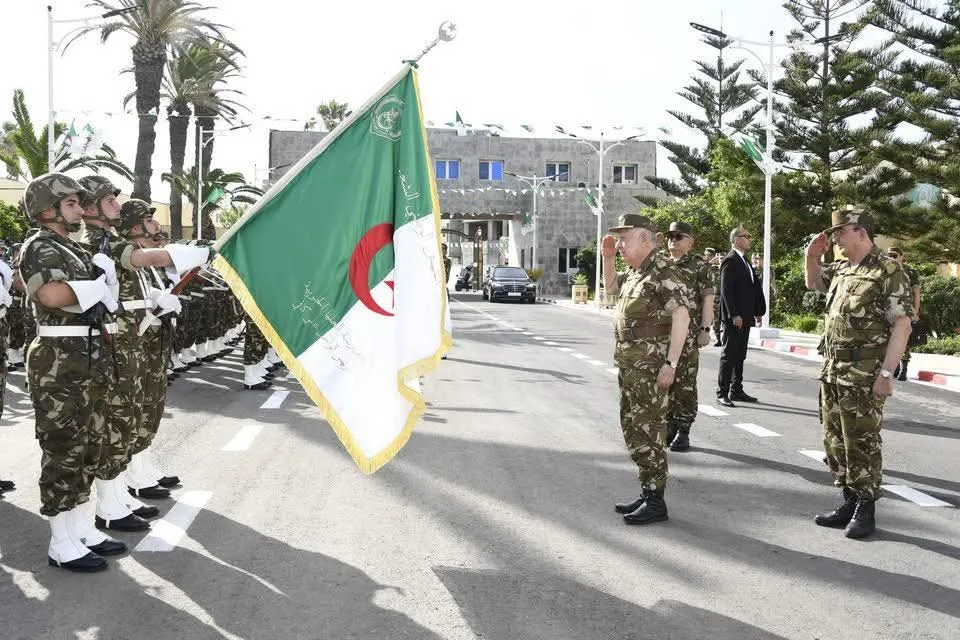الفريق أول شنقريحة يشرف على تنصيب مدير المدرسة العليا الحربية