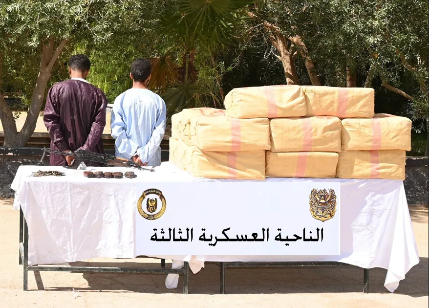 توقيف 40 تاجر مخدرات وإحباط إدخال 9.21 قنطار كيف قادمة من المغرب