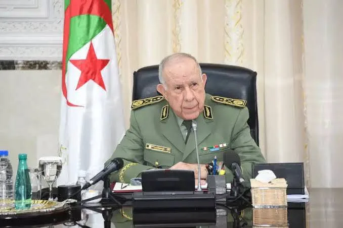 الفريق أول السعيد شنقريحة يهنئ دفعة أشبال الأمة المتفوقة في البكالوريا