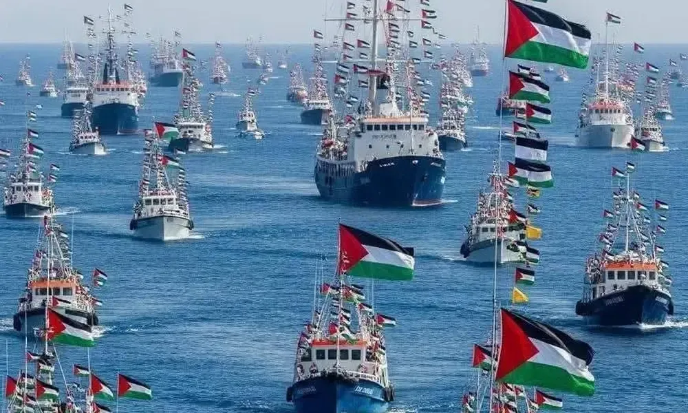 أسطول الصمود العالمي يقترب على مسافة 120 ميل بحري عن شواطئ غزة