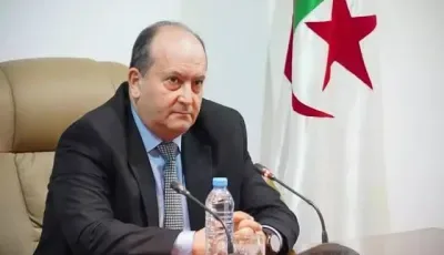 الوزير الأول يتفقد المصابين في حريق مؤسسة الطفولة المسعفة
