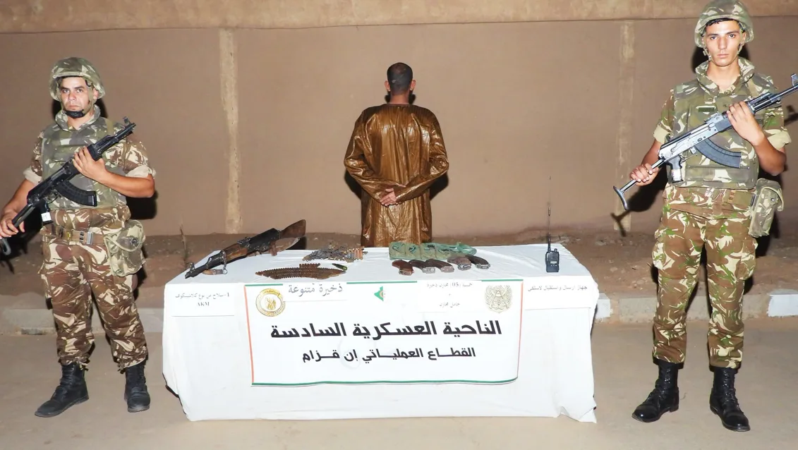 الإرهابي المكنى "بكة" يسلم نفسه للسلطات العسكرية بان قزام
