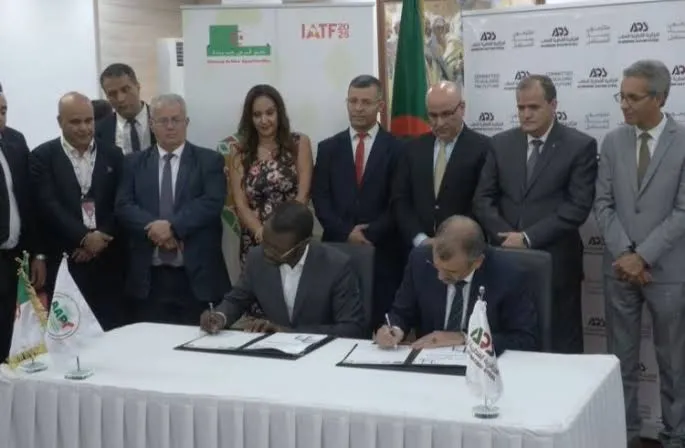 الشركة الجزائرية-القطرية للصلب توقع عقدا مع بنك التنمية “شلتر إفريقيا”